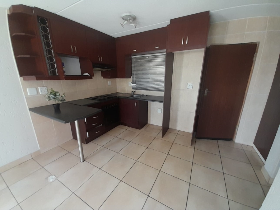 1 Bedroom Property for Sale in Ormonde View Gauteng