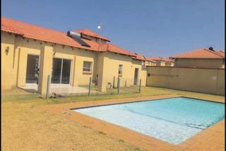 1 Bedroom Property for Sale in Ormonde View Gauteng