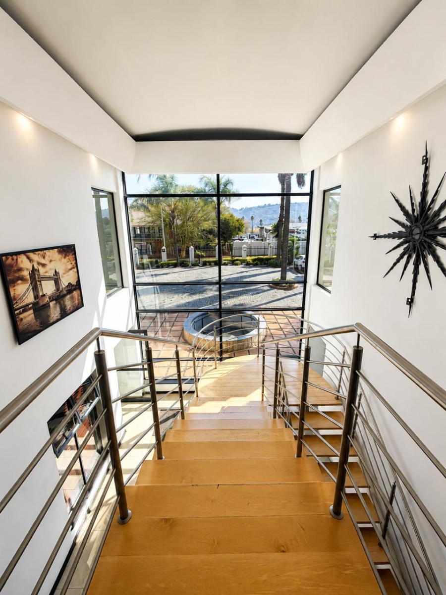 To Let Commercial Property for Rent in Bedfordview Gauteng