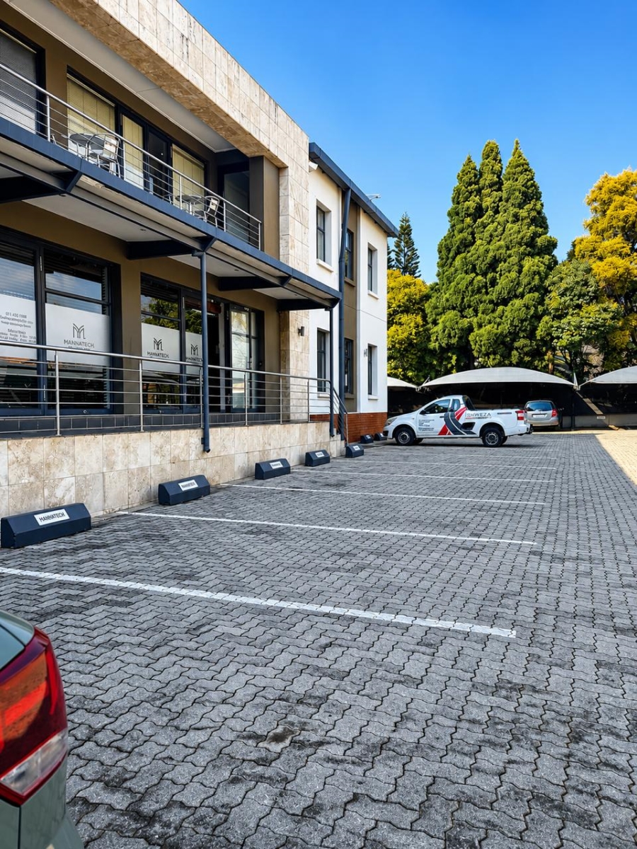 To Let Commercial Property for Rent in Bedfordview Gauteng