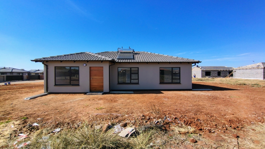 3 Bedroom Property for Sale in Windmill Park Gauteng