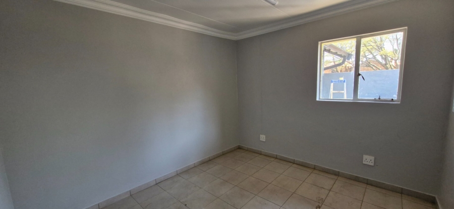 To Let 4 Bedroom Property for Rent in Sunward Park Gauteng