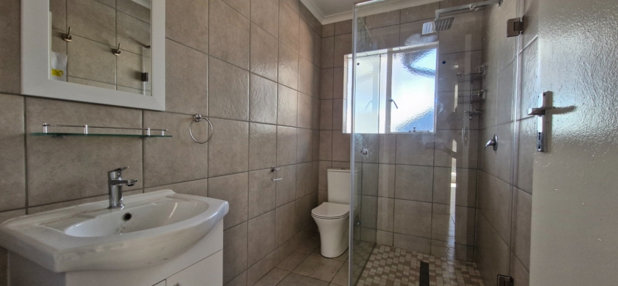 To Let 4 Bedroom Property for Rent in Sunward Park Gauteng