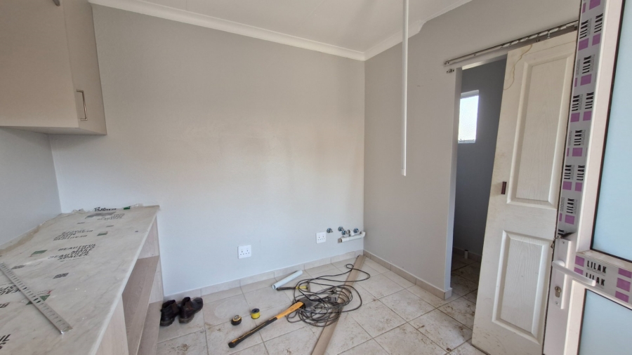 To Let 4 Bedroom Property for Rent in Sunward Park Gauteng