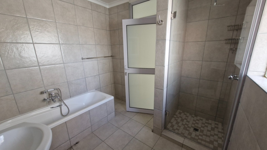 To Let 4 Bedroom Property for Rent in Sunward Park Gauteng