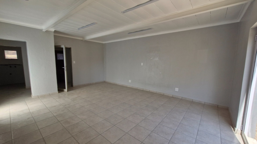 To Let 4 Bedroom Property for Rent in Sunward Park Gauteng