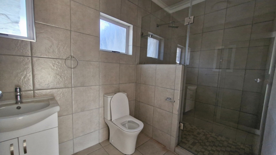 To Let 4 Bedroom Property for Rent in Sunward Park Gauteng