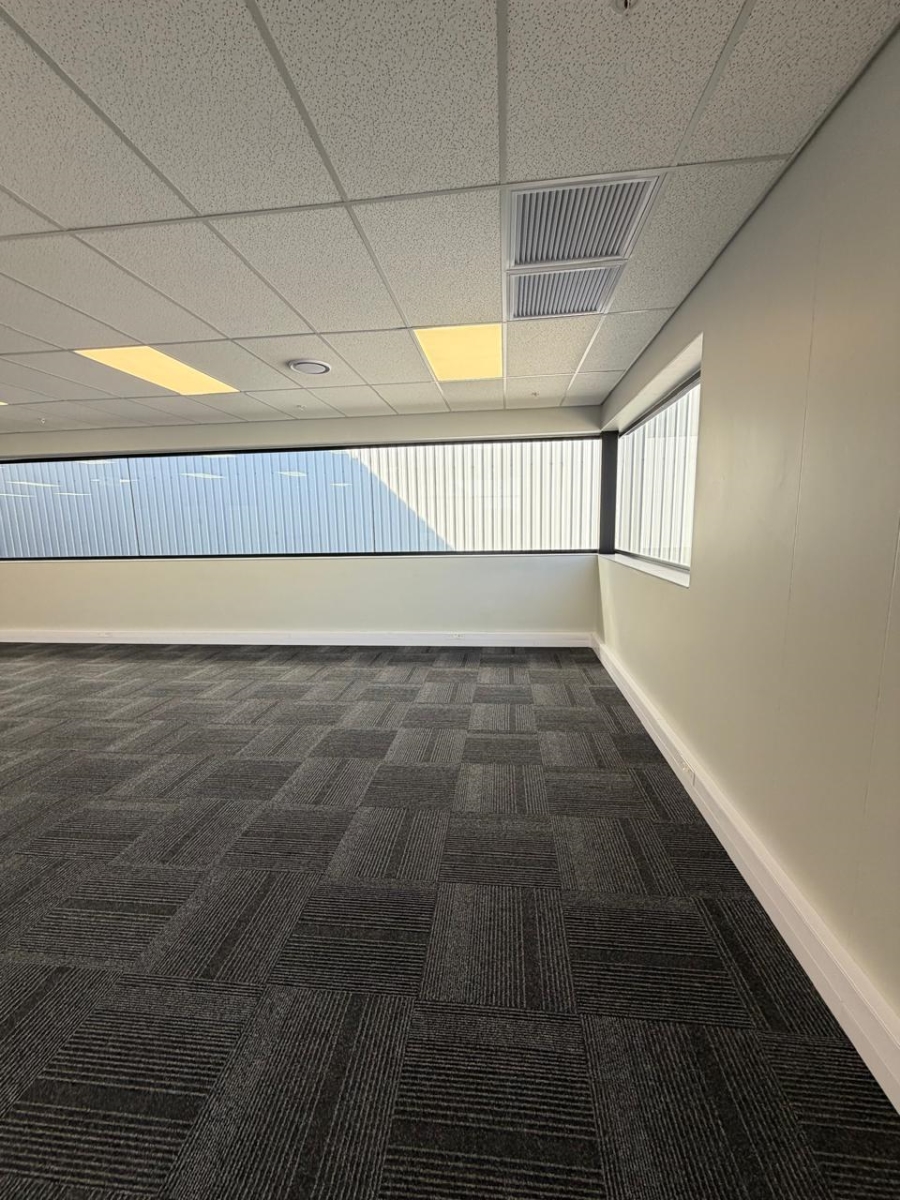 To Let Commercial Property for Rent in Airport Park Gauteng