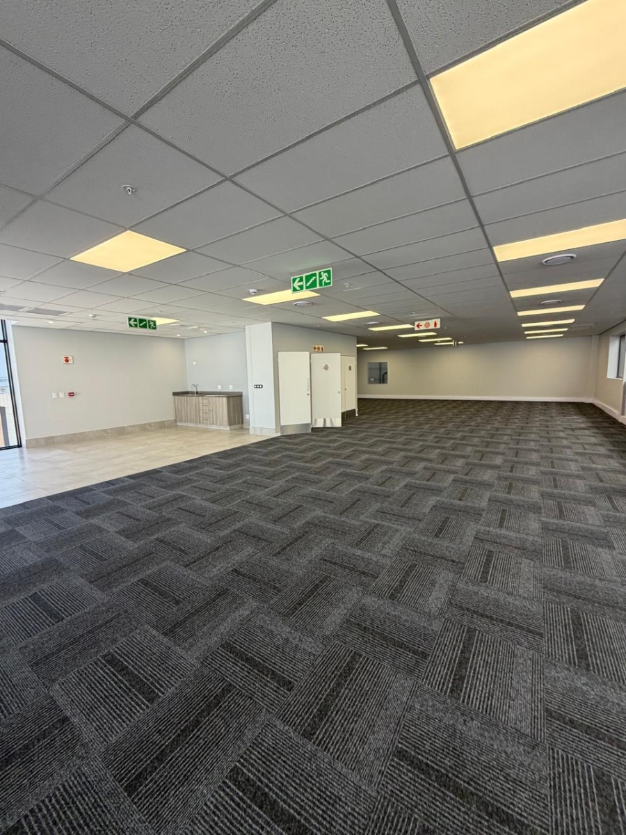 To Let Commercial Property for Rent in Airport Park Gauteng