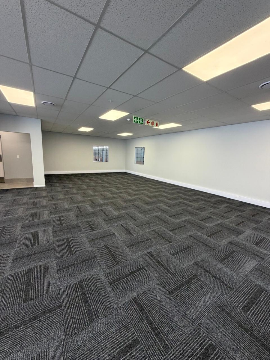 To Let Commercial Property for Rent in Airport Park Gauteng