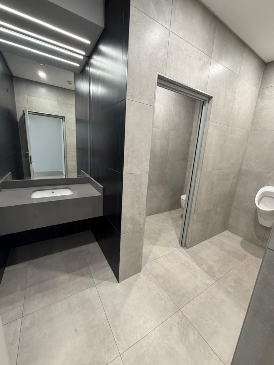 To Let Commercial Property for Rent in Airport Park Gauteng