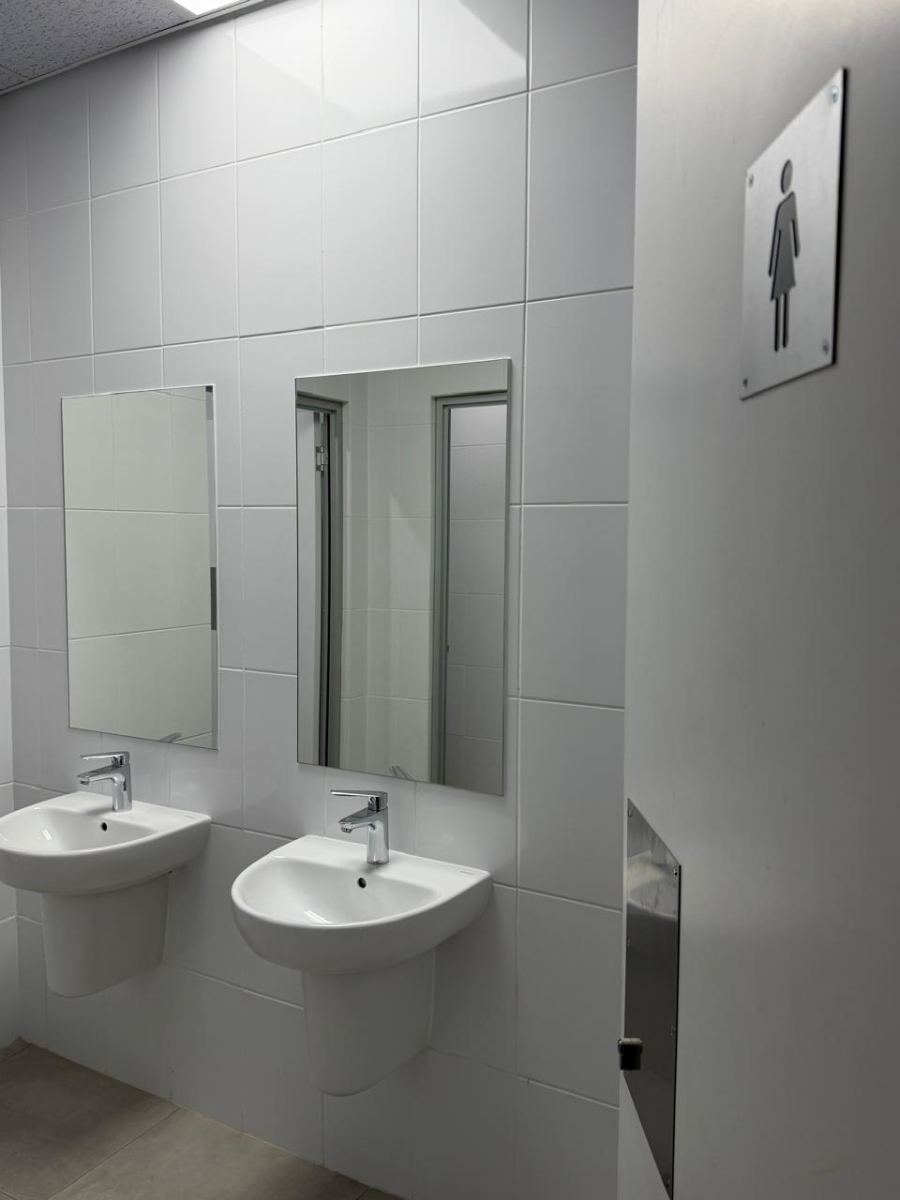 To Let Commercial Property for Rent in Airport Park Gauteng