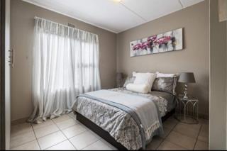 3 Bedroom Property for Sale in Windmill Park Gauteng