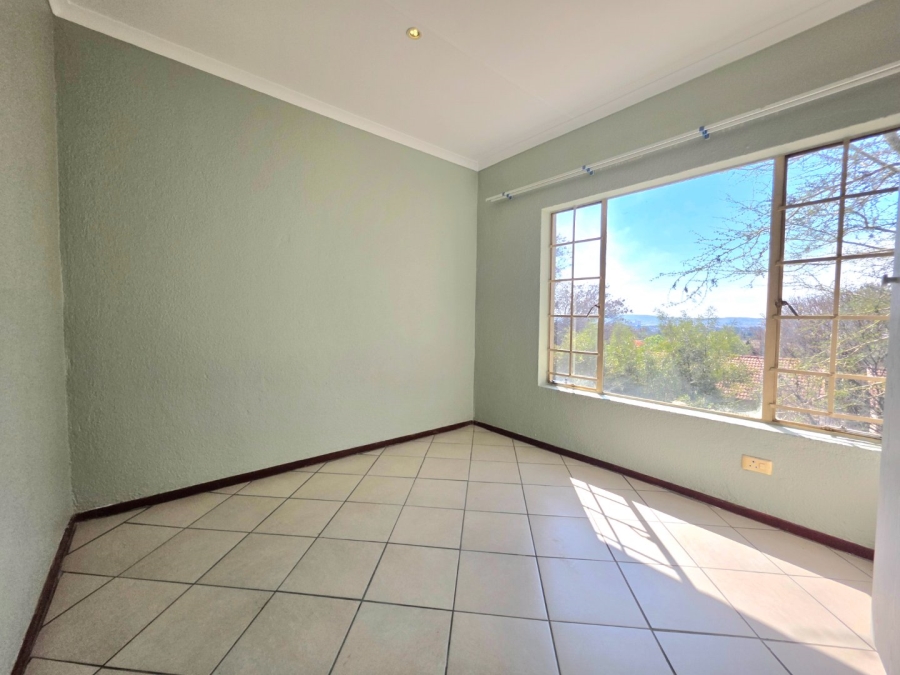 3 Bedroom Property for Sale in La Montagne Gauteng