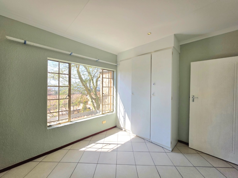 3 Bedroom Property for Sale in La Montagne Gauteng
