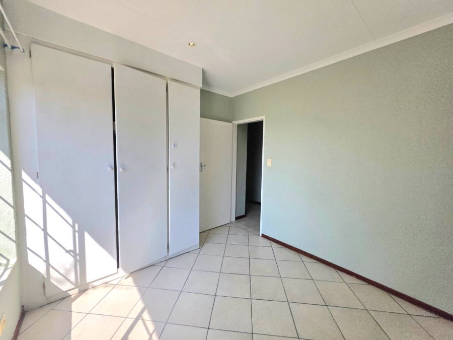 3 Bedroom Property for Sale in La Montagne Gauteng