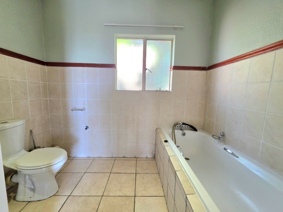 3 Bedroom Property for Sale in La Montagne Gauteng