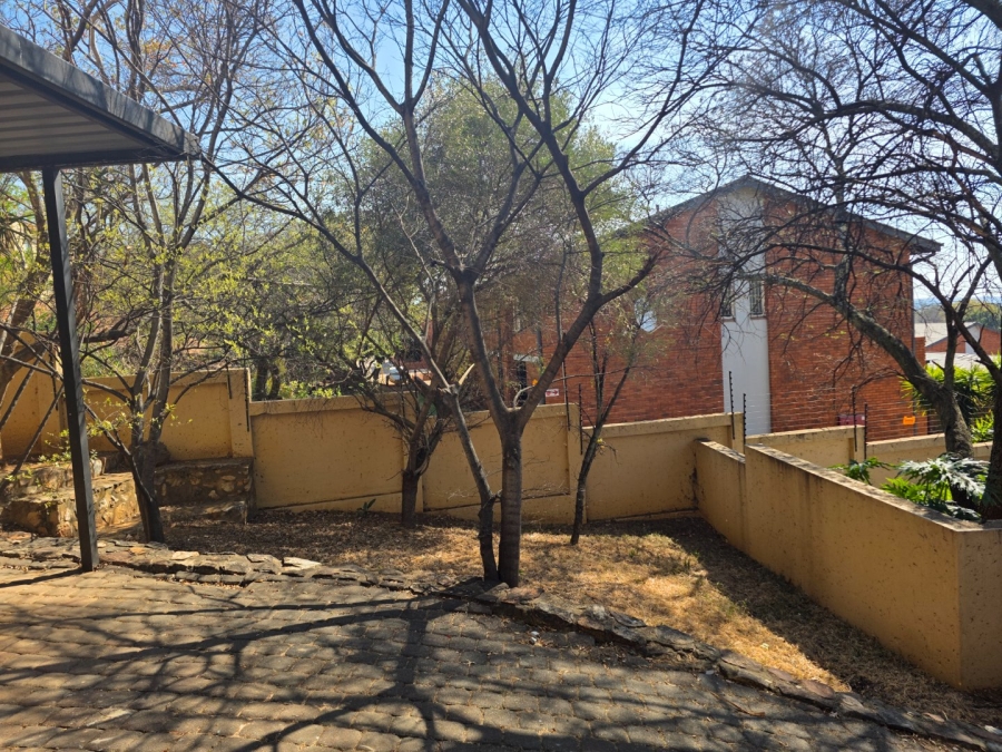 3 Bedroom Property for Sale in La Montagne Gauteng