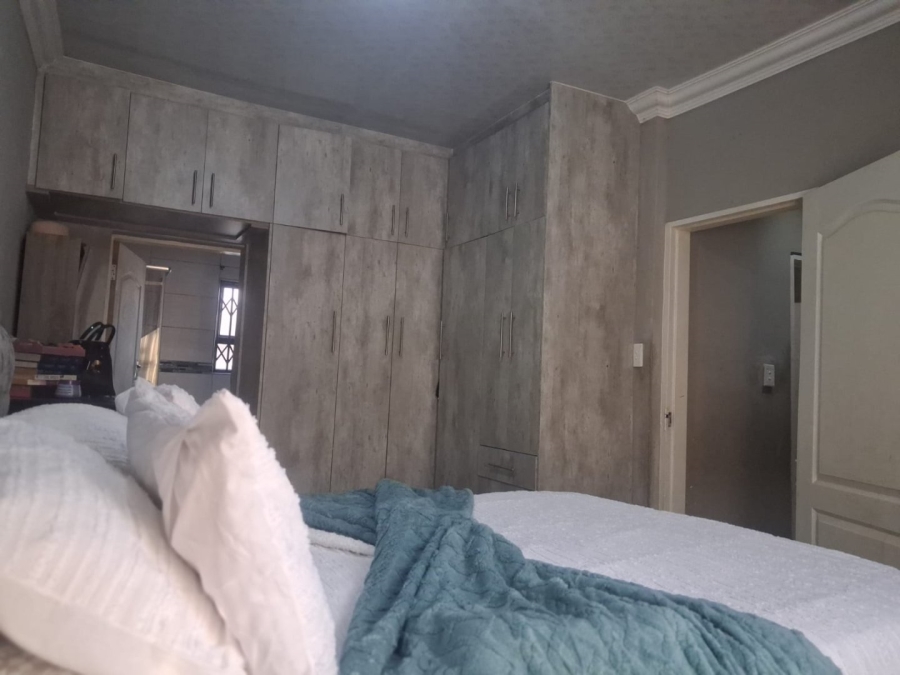 3 Bedroom Property for Sale in Lotus Gardens Gauteng