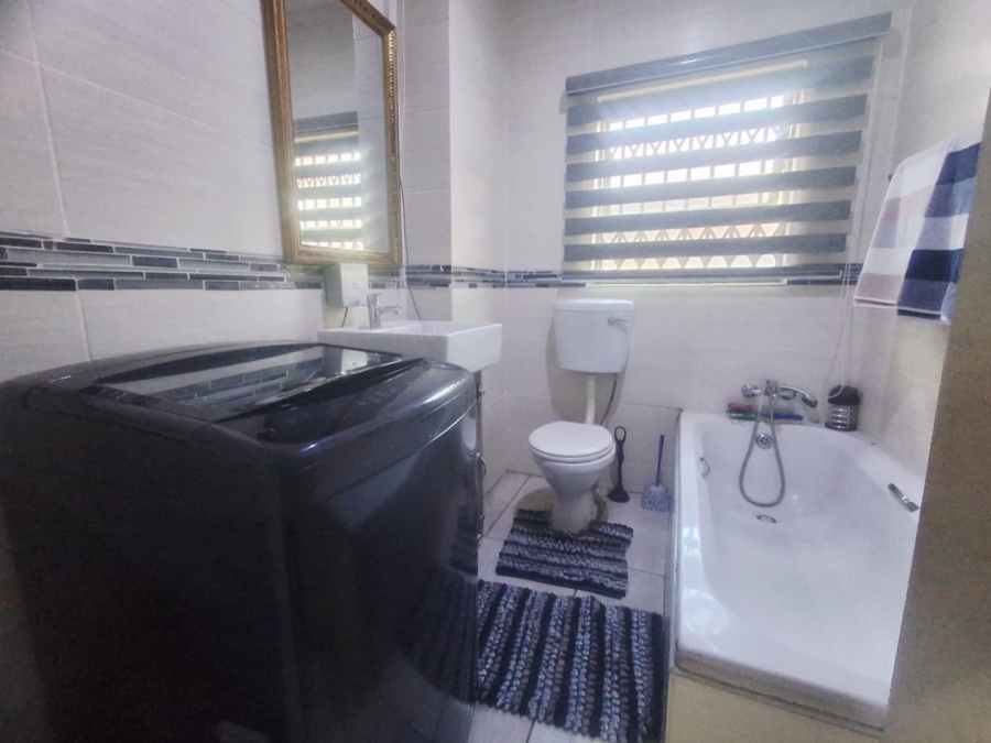 3 Bedroom Property for Sale in Lotus Gardens Gauteng