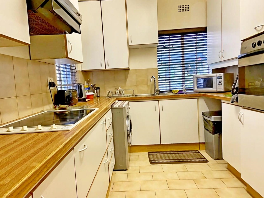 3 Bedroom Property for Sale in Woodmead Gauteng