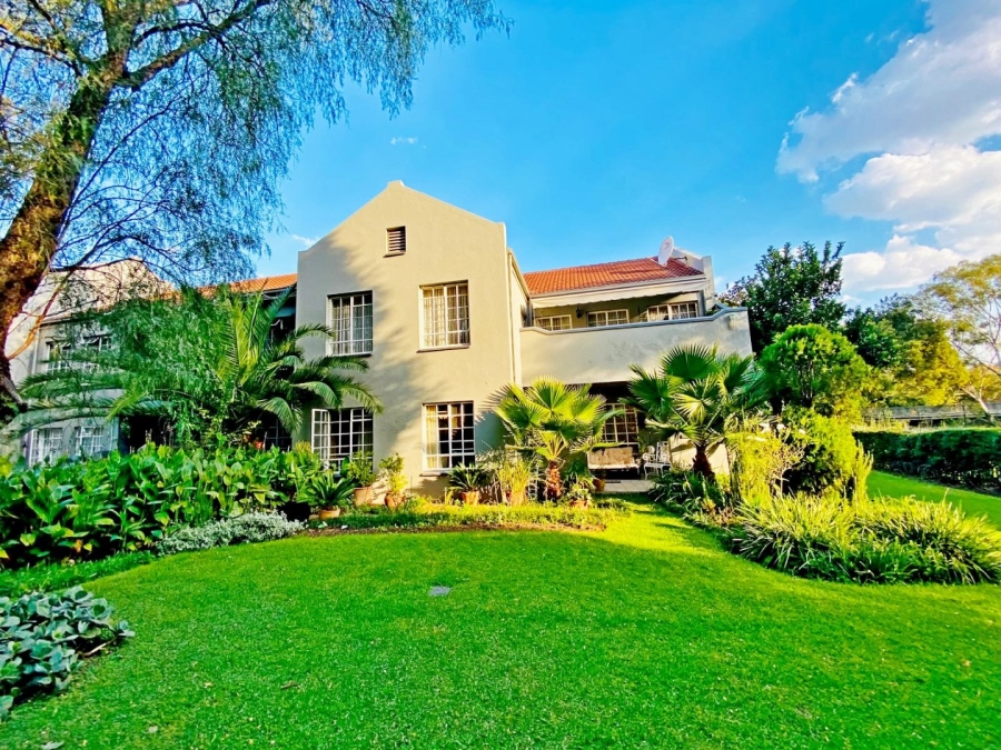 3 Bedroom Property for Sale in Woodmead Gauteng