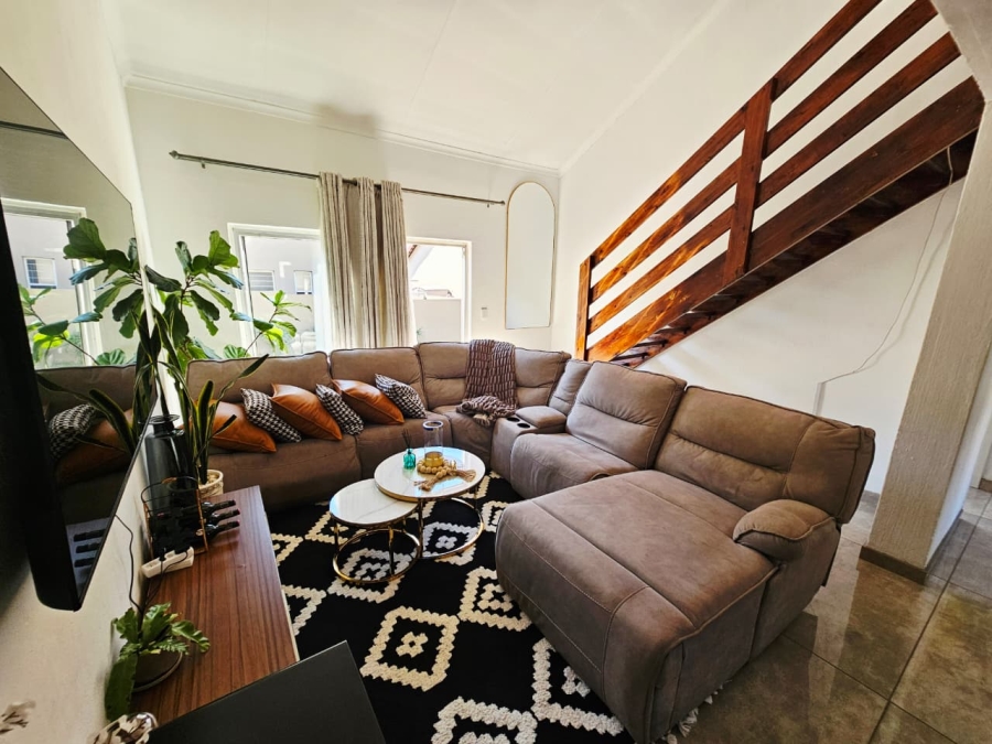 3 Bedroom Property for Sale in Heuwelsig Estate Gauteng