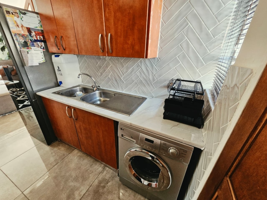 3 Bedroom Property for Sale in Heuwelsig Estate Gauteng