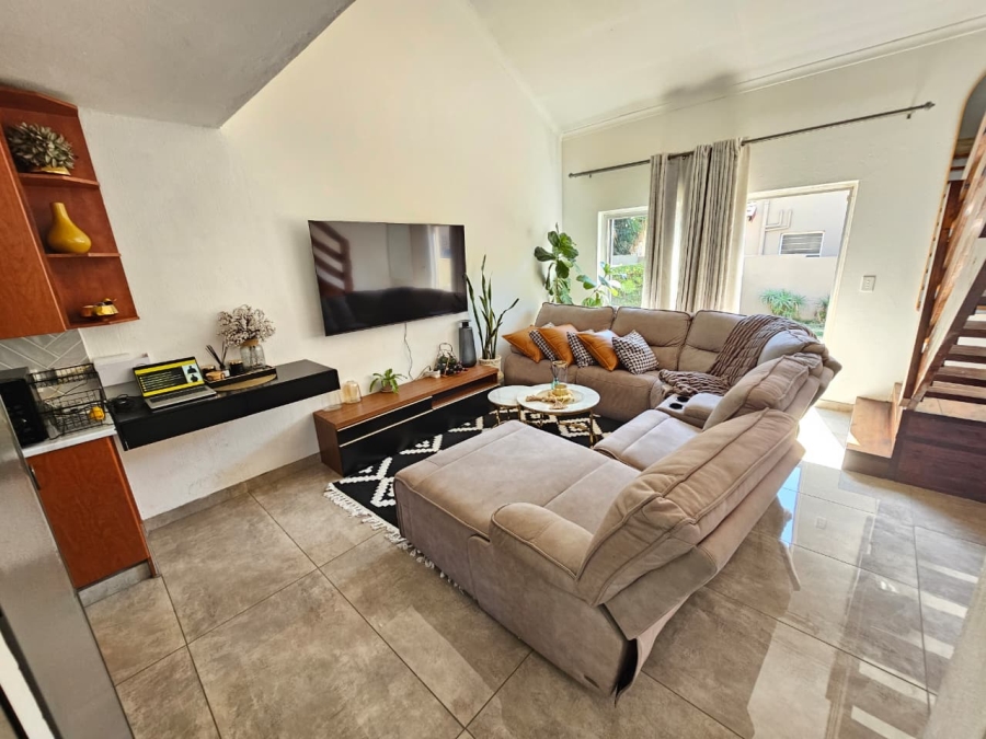 3 Bedroom Property for Sale in Heuwelsig Estate Gauteng