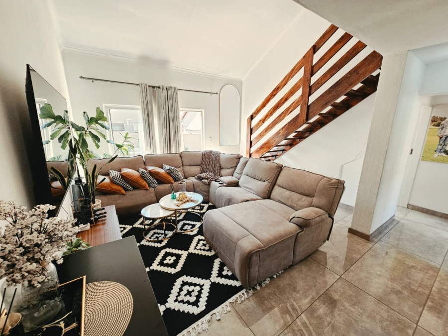 3 Bedroom Property for Sale in Heuwelsig Estate Gauteng