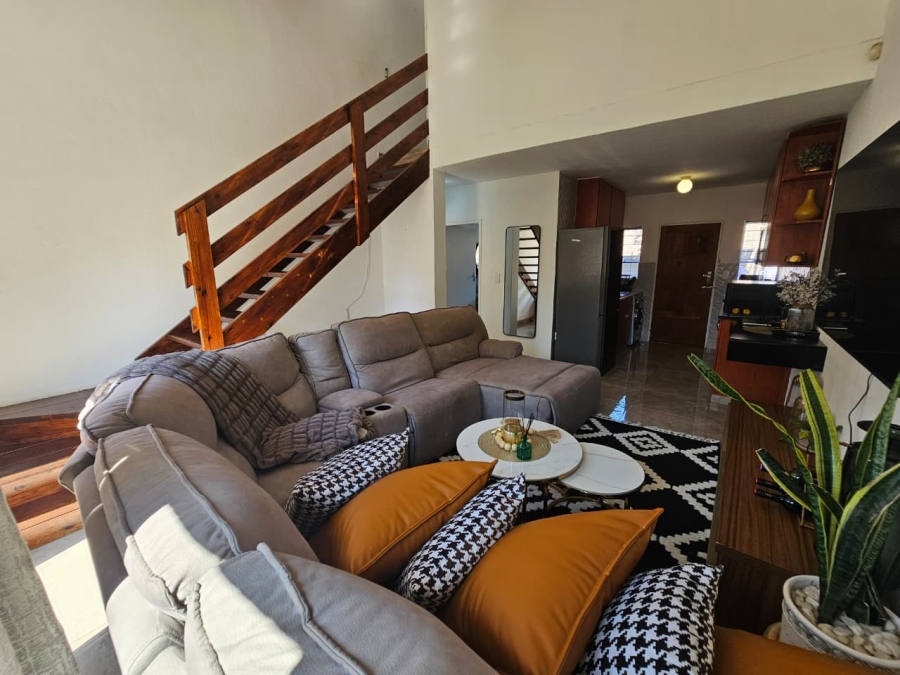 3 Bedroom Property for Sale in Heuwelsig Estate Gauteng