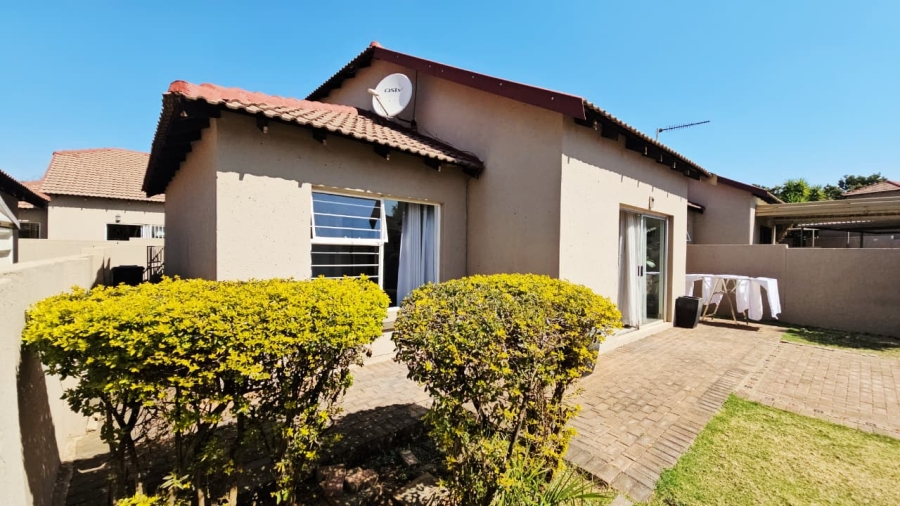 3 Bedroom Property for Sale in Heuwelsig Estate Gauteng