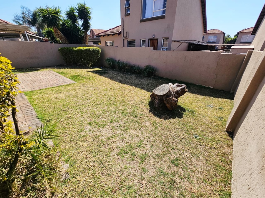 3 Bedroom Property for Sale in Heuwelsig Estate Gauteng