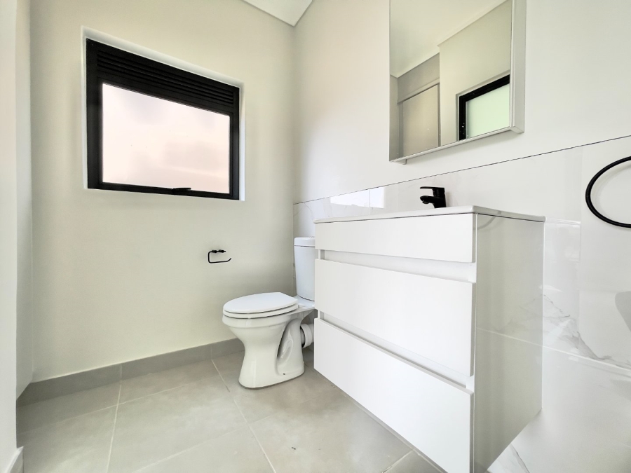 To Let 3 Bedroom Property for Rent in Waterfall Gauteng