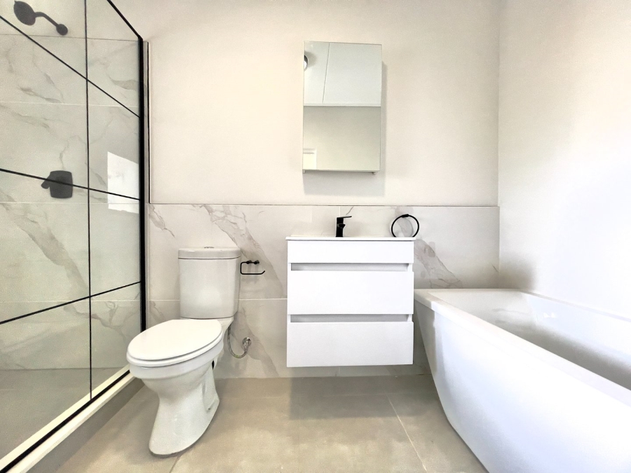 To Let 3 Bedroom Property for Rent in Waterfall Gauteng