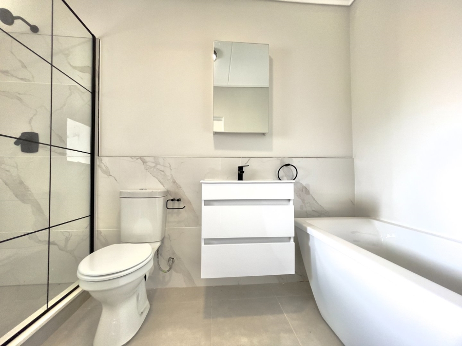 To Let 3 Bedroom Property for Rent in Waterfall Gauteng