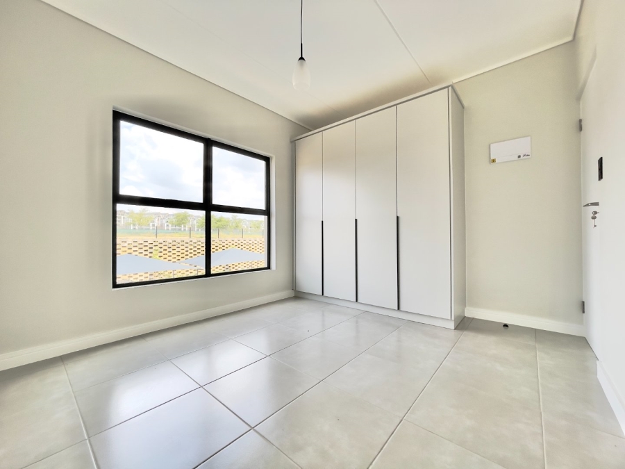 To Let 3 Bedroom Property for Rent in Waterfall Gauteng
