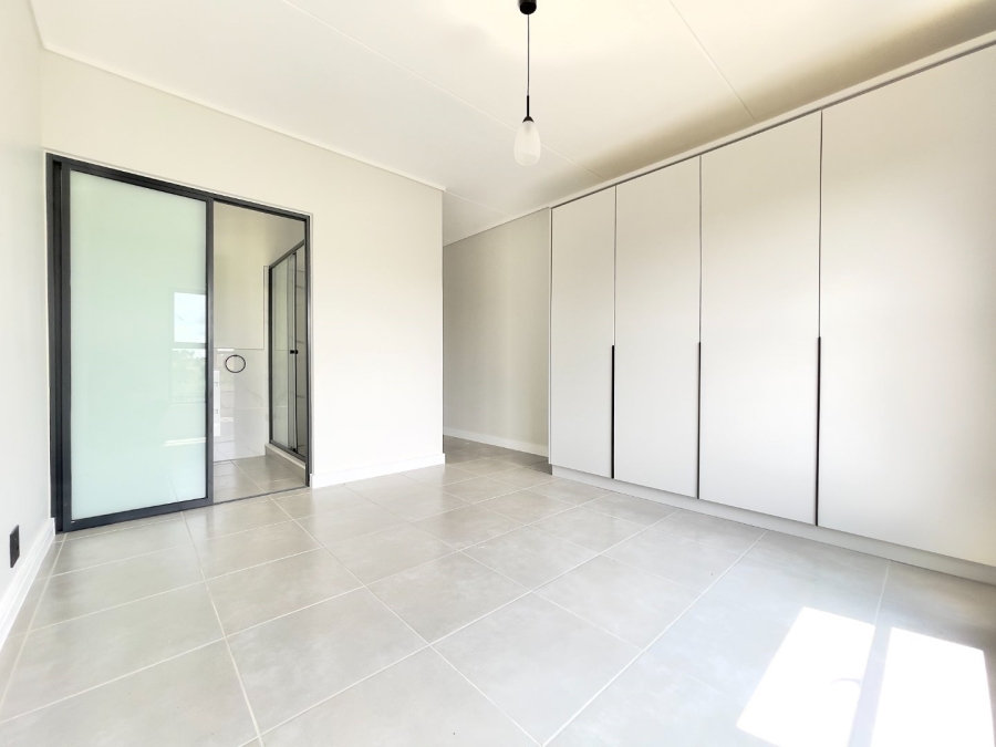 To Let 3 Bedroom Property for Rent in Waterfall Gauteng