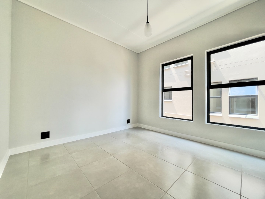 To Let 3 Bedroom Property for Rent in Waterfall Gauteng