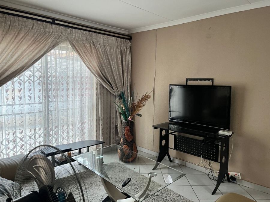 3 Bedroom Property for Sale in Blue Hills Gauteng
