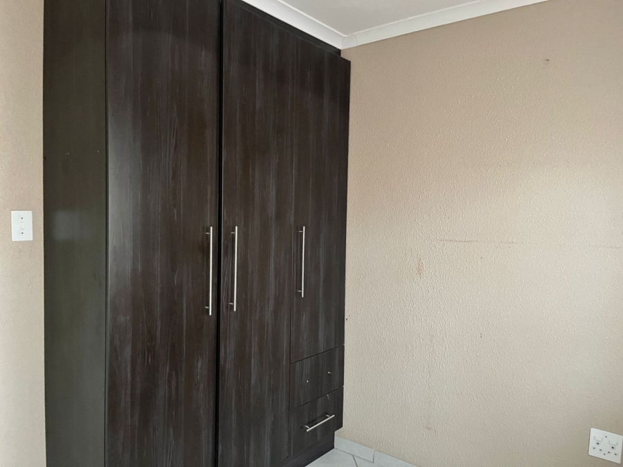 3 Bedroom Property for Sale in Blue Hills Gauteng