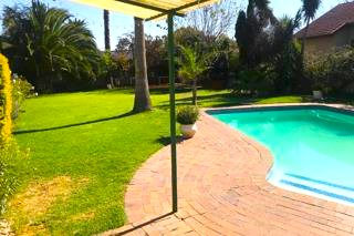 To Let 4 Bedroom Property for Rent in Brackendowns Gauteng