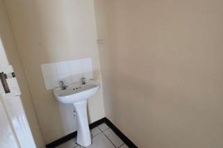 To Let 2 Bedroom Property for Rent in Rosettenville Gauteng