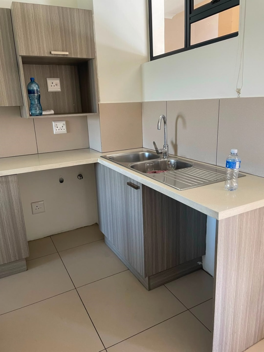 To Let 1 Bedroom Property for Rent in Lilianton Gauteng