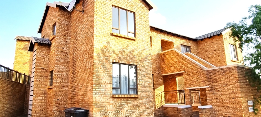 2 Bedroom Property for Sale in South Crest Gauteng