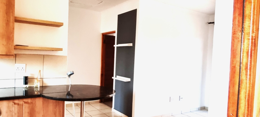 2 Bedroom Property for Sale in South Crest Gauteng