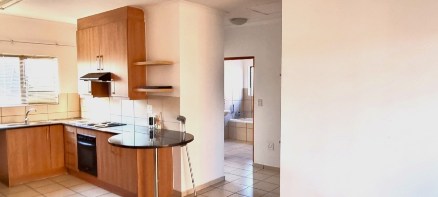 2 Bedroom Property for Sale in South Crest Gauteng