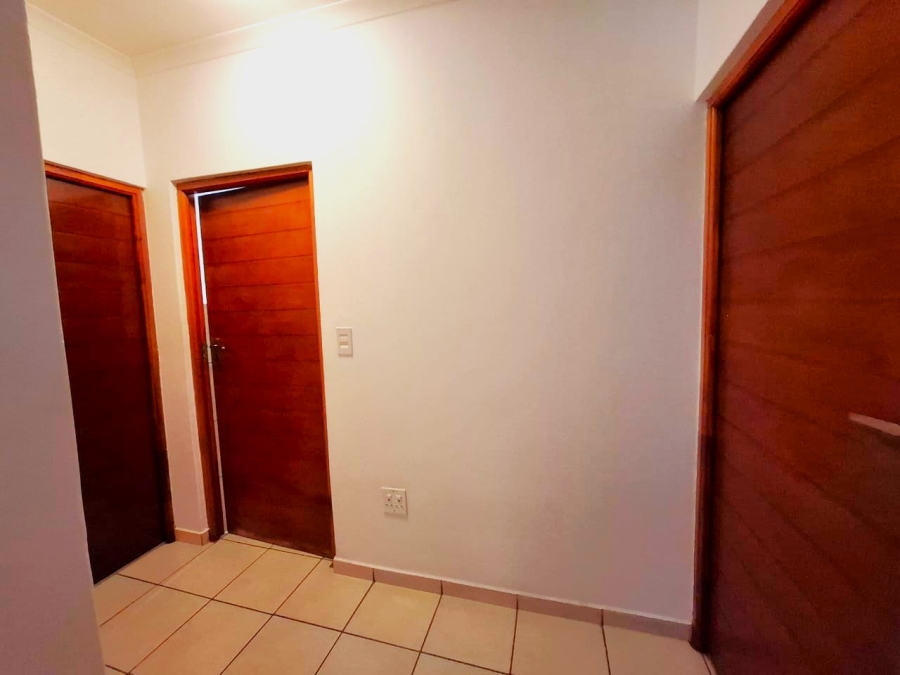 2 Bedroom Property for Sale in South Crest Gauteng