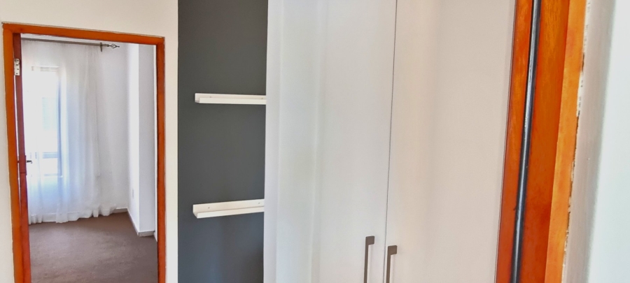 2 Bedroom Property for Sale in South Crest Gauteng