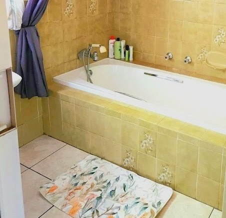 7 Bedroom Property for Sale in Brackendowns Gauteng